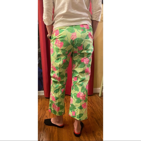 Lilly Pullitzer Floral Capri Size 4 - Picture 3 of 5